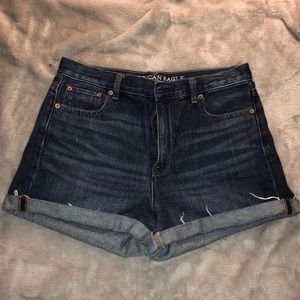 American Eagle Mom Short